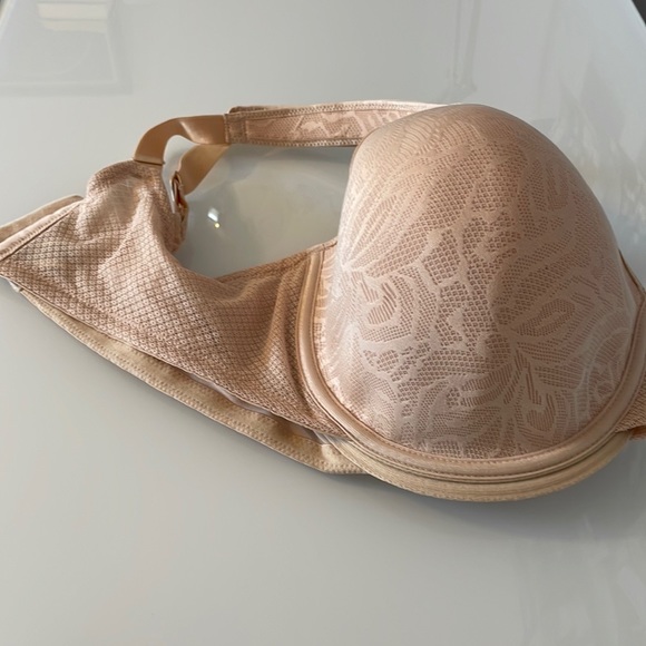 NWOT Wacoal Women’s Awareness Contour Underwire Bra in Nude, Size 40DDD - Picture 5 of 16